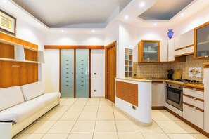 Estúdio (0 Bedroom) | Área de estar | TV