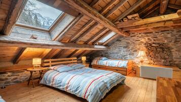 2 makuuhuonetta, silitysrauta/-lauta, Wi-Fi