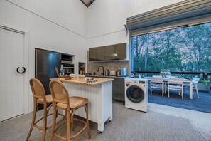 Microwave, oven, stovetop, dishwasher - Scarborough Estate - Luxury Barn Farm Stay (Maudsland)