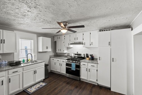 Stay at the Old Fort Street Inn