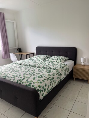 1 bedroom, desk, WiFi, bed sheets - Bananier Room (Saint-Paul)