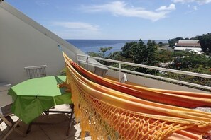 Property grounds - Waterfront residence with breathtaking views (Gourbeyre)