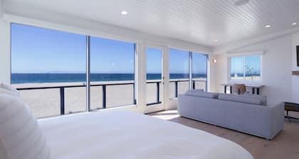 717 O-Luxury oceanfront beach house in Silverstrand Beach, Oxnard Ca