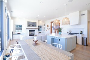 Fridge, microwave, oven, stovetop - 717 O-Luxury oceanfront beach house in  Silverstrand Beach, Oxnard Ca (Oxnard)