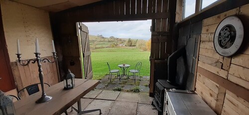 Starry Stables. A secluded Retreat in an Area of Outstanding Natural Beauty