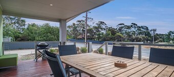 Long Island Retreat: Pelican. The Perfect Riverside Family Getaway.