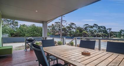 Long Island Retreat: Pelican. The Perfect Riverside Family Getaway.