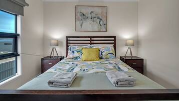 3 bedrooms, iron/ironing board, Internet, bed sheets