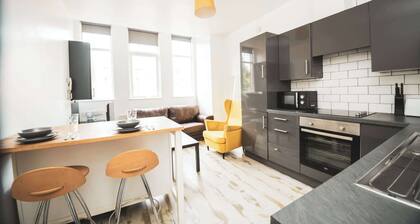 Modern Stranmillis 4 Bed