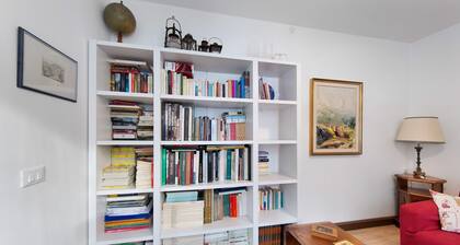 Apartment 'Casetta Gialla' with Private Terrace