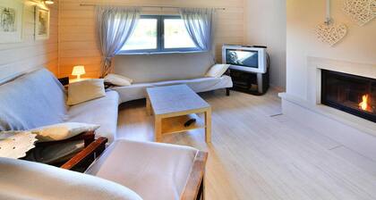 Large Holiday Home With Private Garden