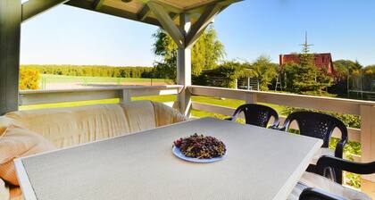 Large Holiday Home With Private Garden