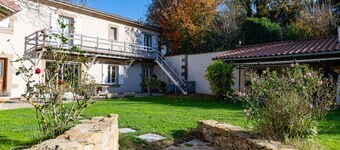 G îte la Combe Verte – Renovated Farmhouse with Indoor Pool