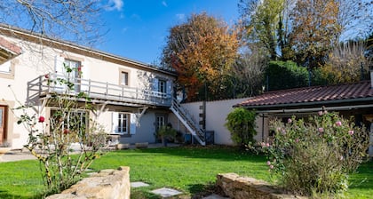 Gîte la Combe Verte – Renovated Farmhouse with Indoor Pool