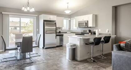 Spacious Pet-Friendly Townhouse