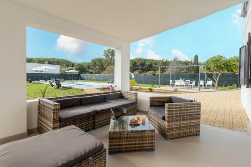 Villa 'Giovanna' avec piscine privée, Wi-Fi et climatisation