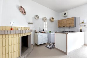 Kühlschrank, Ofen, Herdplatte, Geschirrspüler