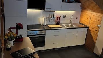 Ofen, Herdplatte, Geschirrspüler