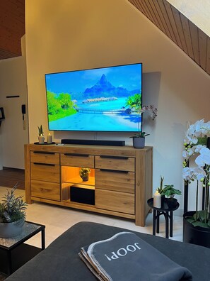 1 slaapkamer, een strijkplank/strijkijzer, wifi, beddengoed