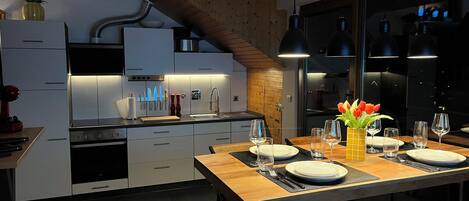 Oven, stovetop, dishwasher