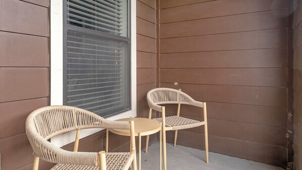 Apartment (1 Bedroom) | Terrace/patio