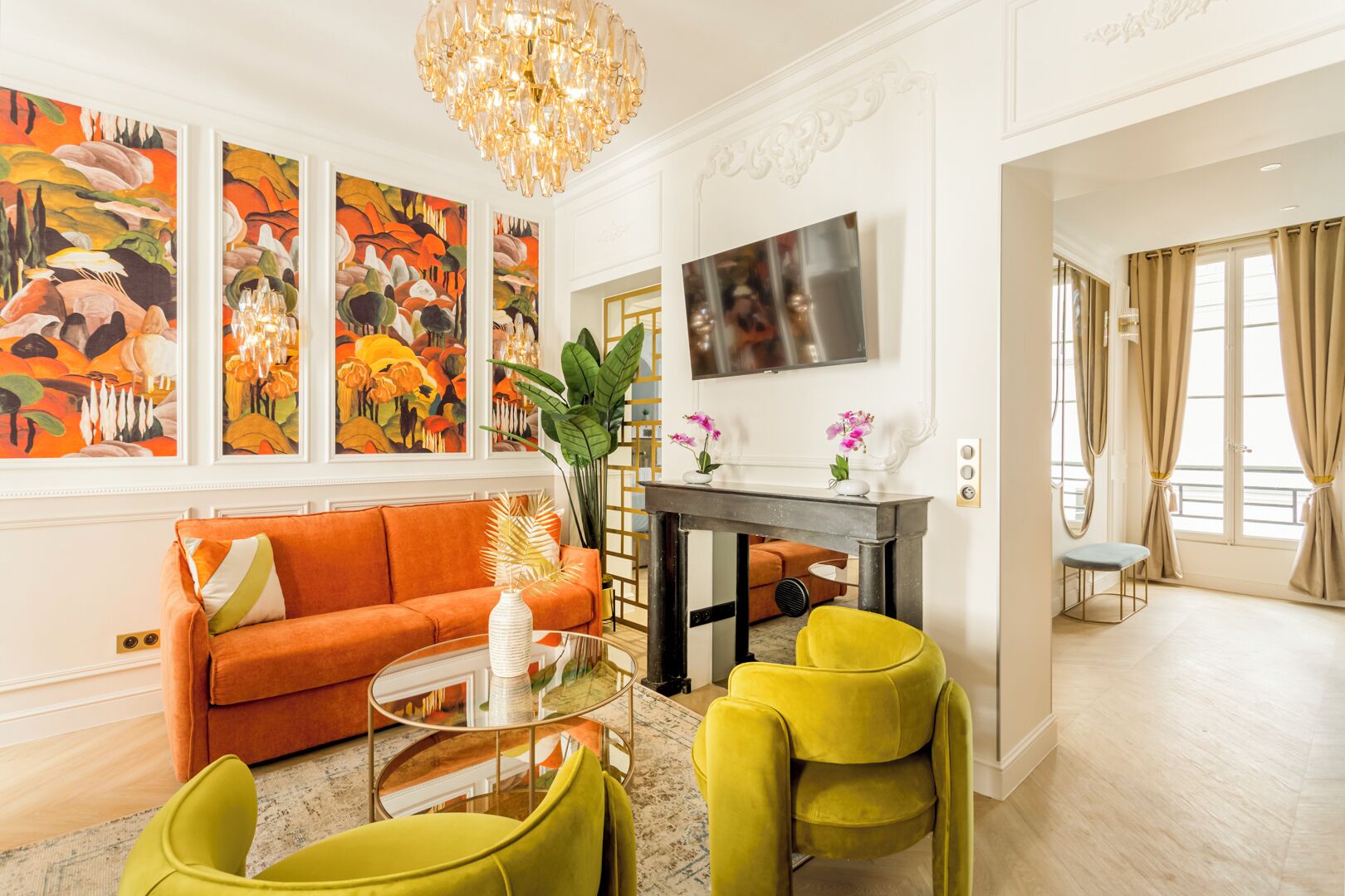 Appartement | Coin séjour | TV connectée, Netflix, services de streaming, espaces bureaux