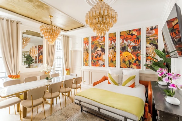 Appartement | Coin séjour | TV connectée, Netflix, services de streaming, espaces bureaux