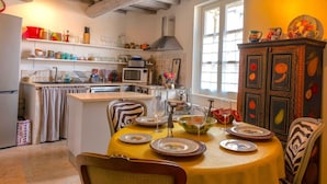 Unclassified image, 5 of 44, button - Heated Pool Apartment in Uzes (Uzès)
