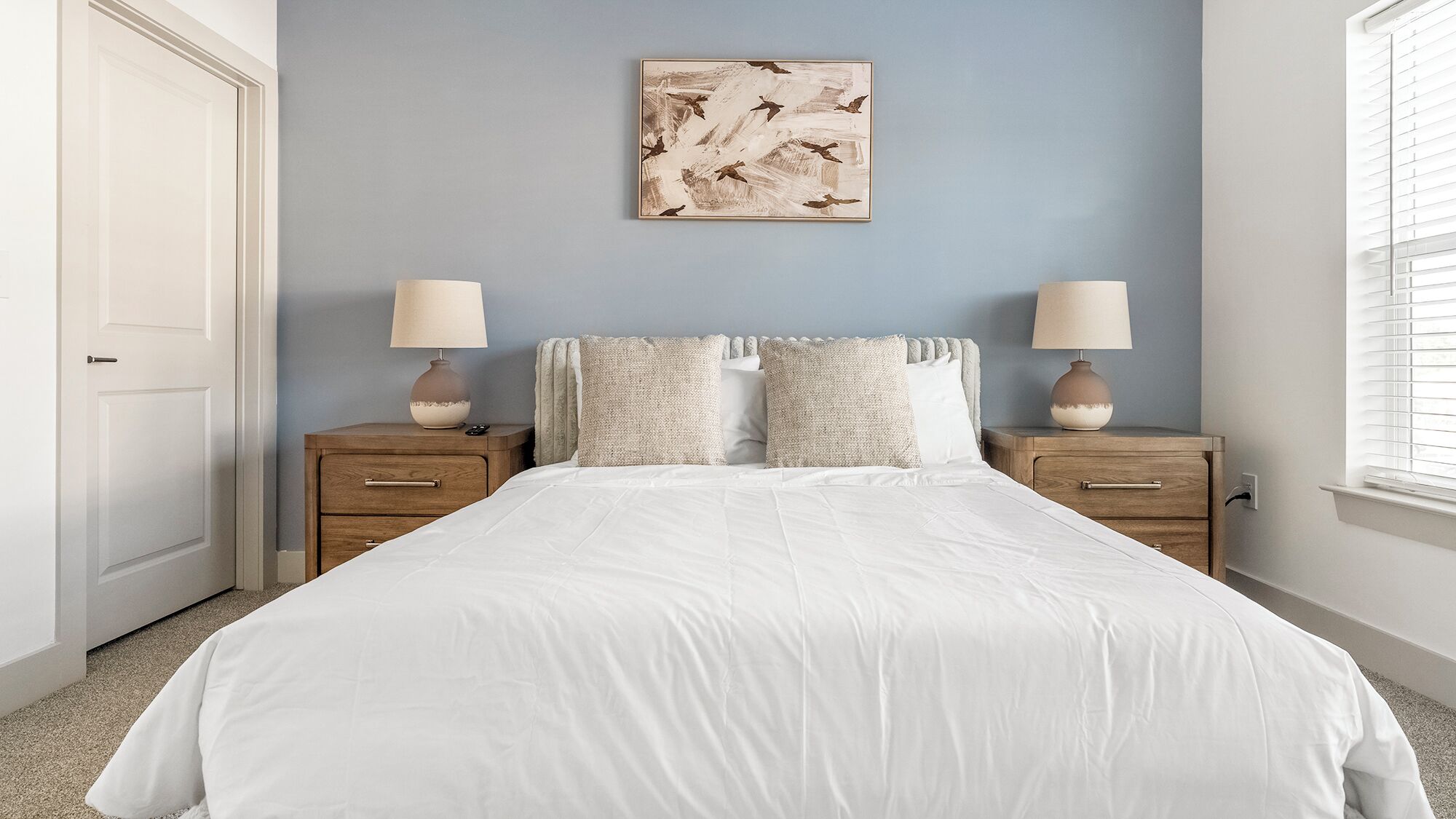 Apartment (2 Bedrooms) | 1 bedroom, individually decorated, individually furnished, desk