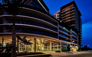 Exterior - Landing Furnished Apartments - Naples, FL (Naples)