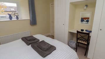 3 bedrooms, individually decorated, individually furnished, free WiFi