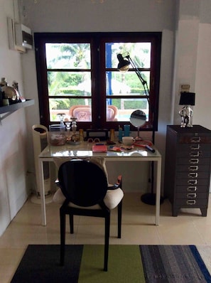 Room, 1 Bedroom, Smoking, Private Pool | Interior