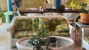 Room, 1 Bedroom, Smoking, Private Pool | Interior