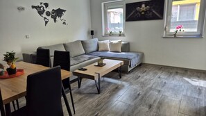 TV - Apartman Komsic by Villas Guide (Pula)