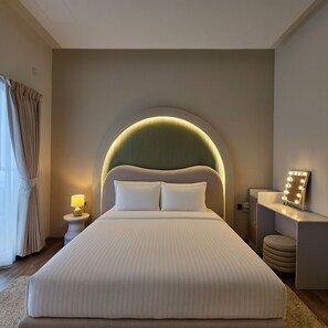 3 chambres, fer et planche à repasser, Wi-Fi, draps fournis