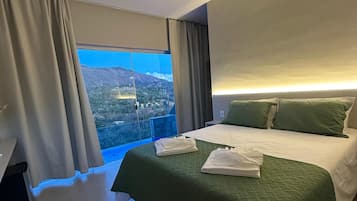 Deluxe Double Room, Mountain View | Desk, free WiFi