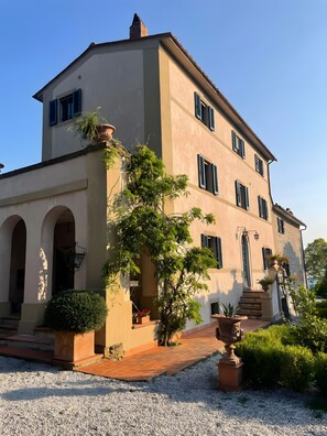 Exterior - 'Segalina' Room with Shared Pool and Garden (Massa Marittima)