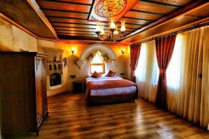 Cribs/infant beds - Cappadocia Empire Cave Hotel (Goreme)