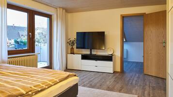 3 Schlafzimmer, Bügeleisen/Bügelbrett, WLAN, Bettwäsche