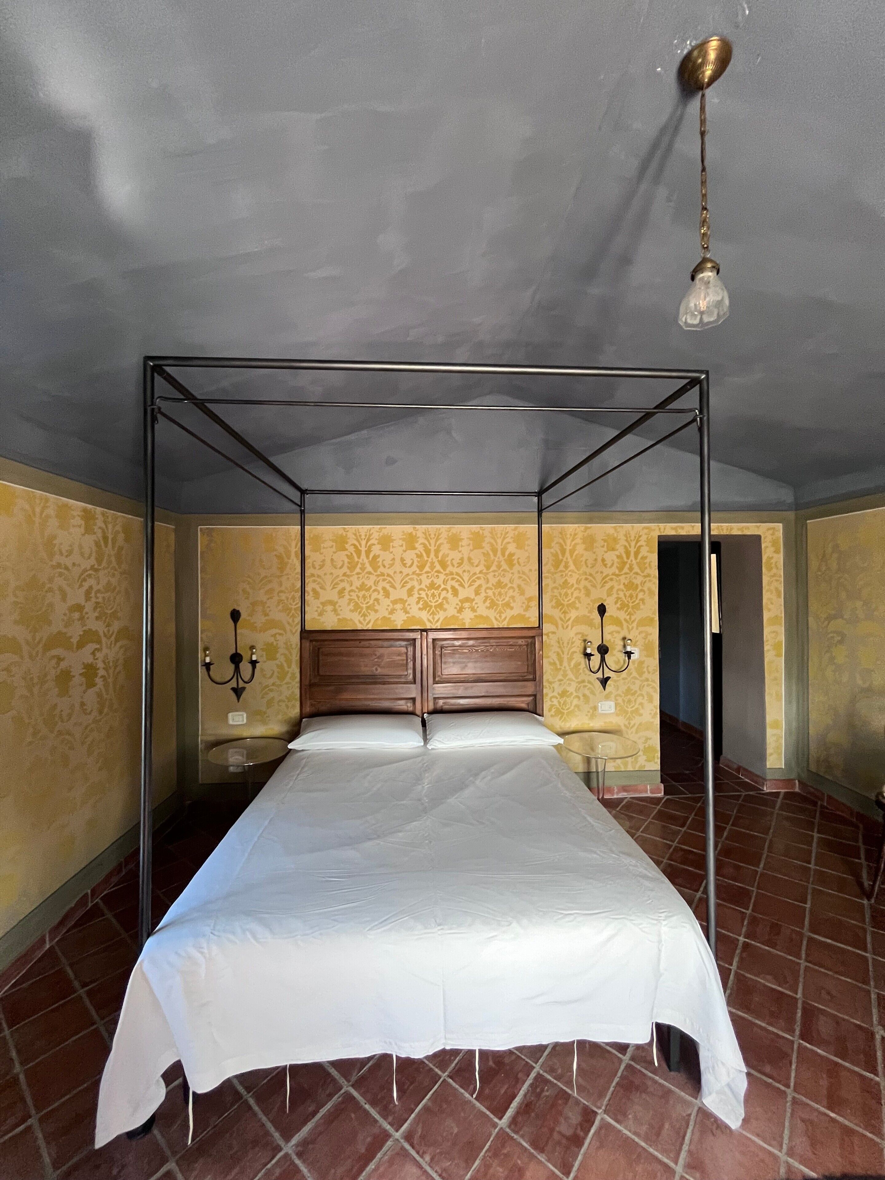 1 habitación y ropa de cama 