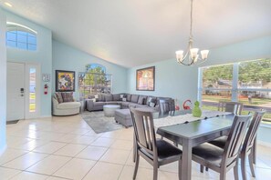 Interior - ref 16. Stunning pool villa Lake Berkley Resort (Osceola County)