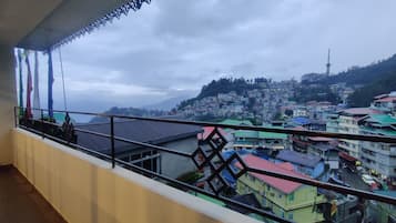 Suíte premium, sacada, vista para a montanha | Wi-Fi de cortesia