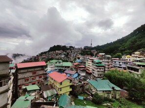 Suíte premium, sacada, vista para a montanha | Wi-Fi de cortesia