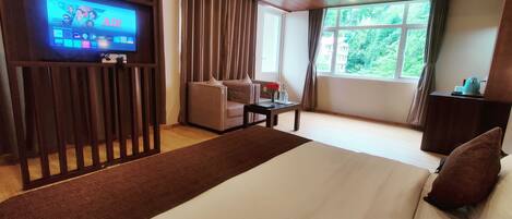 尊荣套房, 阳台, 山景 | 免费 WiFi