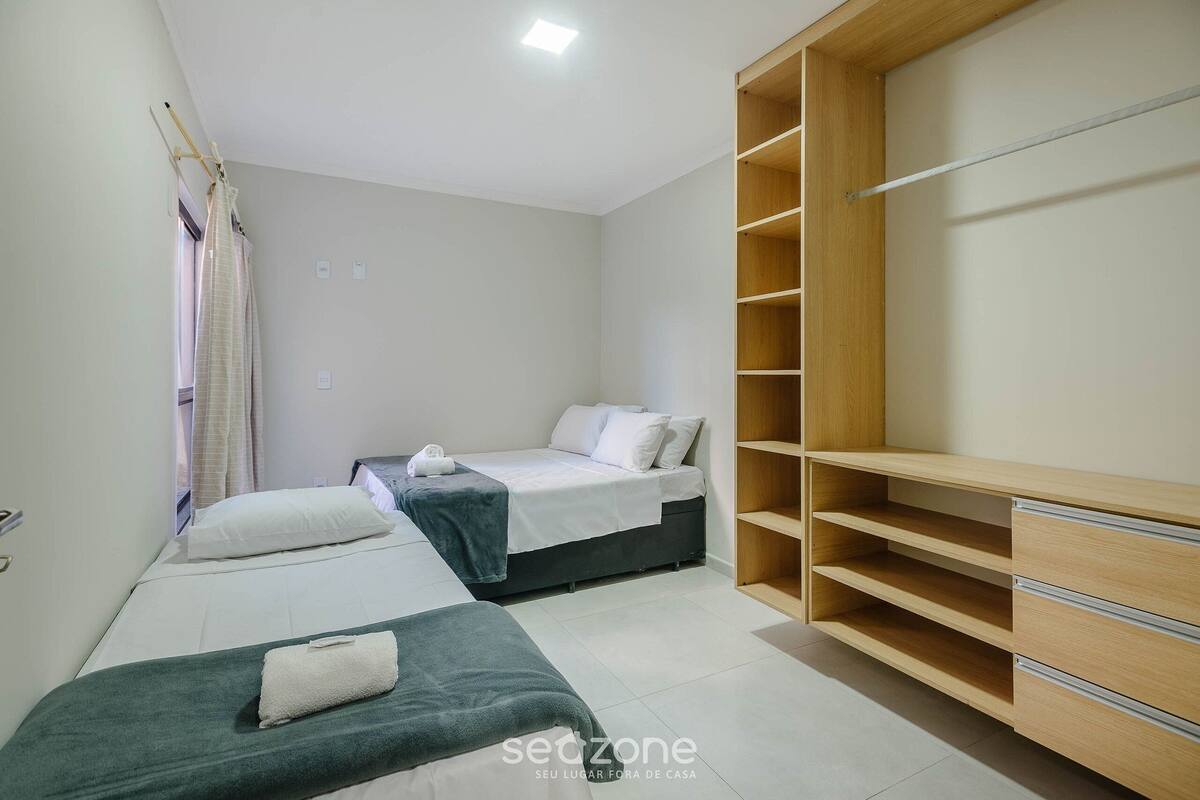 2 bedrooms