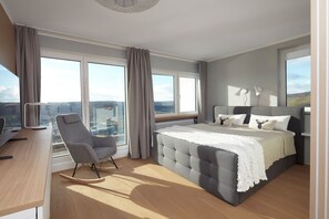 11 bedrooms, iron/ironing board, WiFi, bed sheets