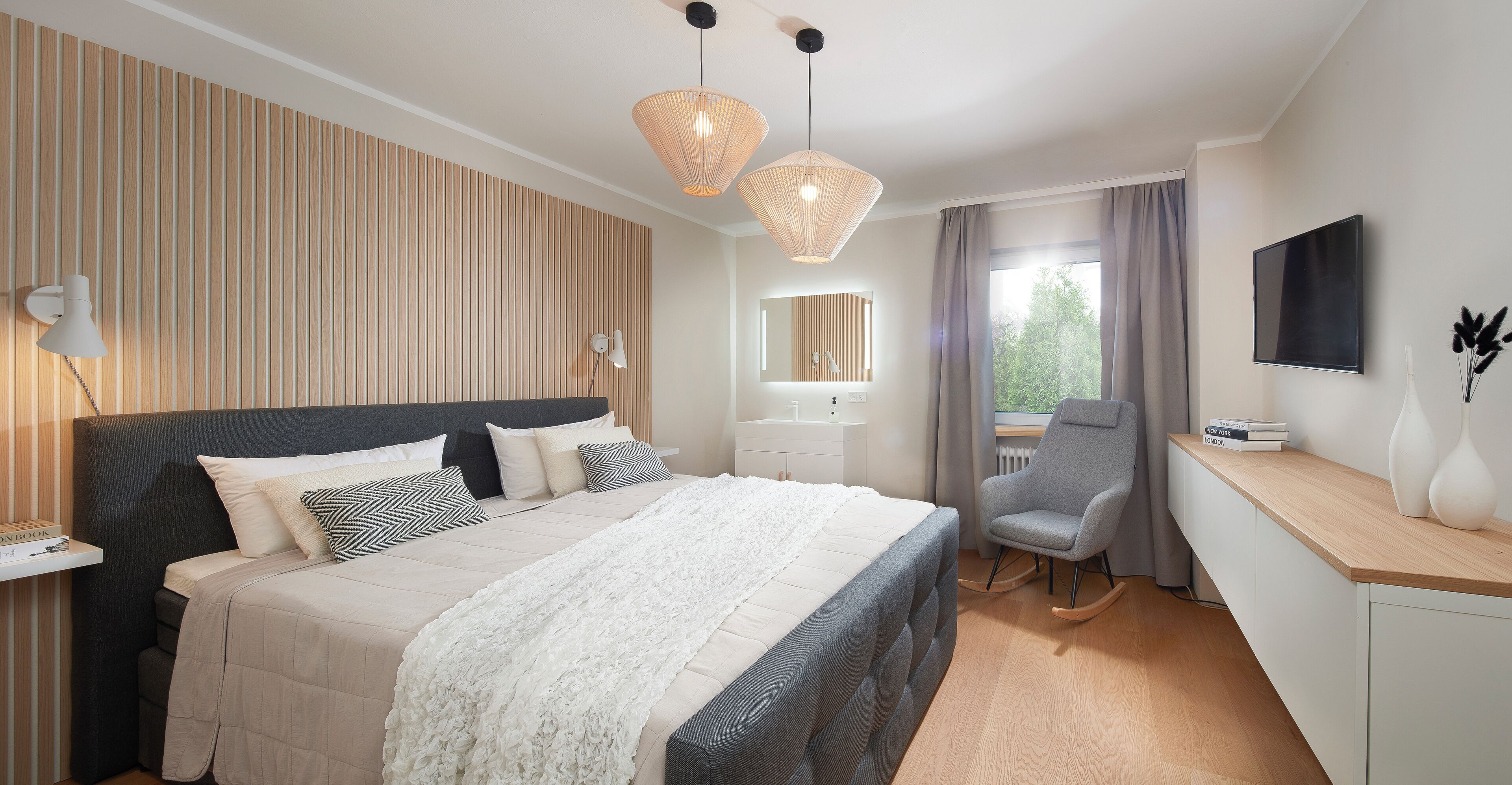 11 多间卧室、熨斗/熨衣板、WiFi、床单