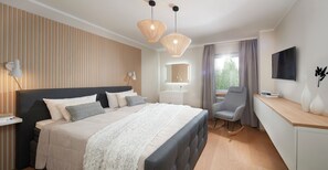 11 habitaciones, tabla de planchar con plancha, wifi y ropa de cama 