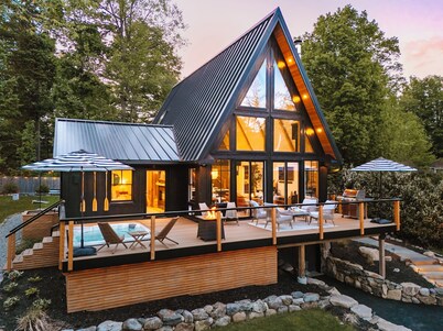 Luxury Lake A-Frame Hot Tub + Game Room + Sauna