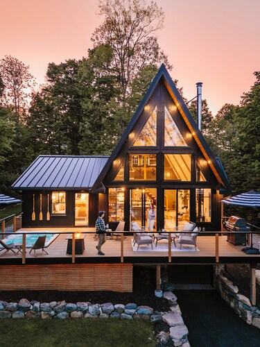 Luxury Lake A-Frame w/ Hot Tub + Game Room